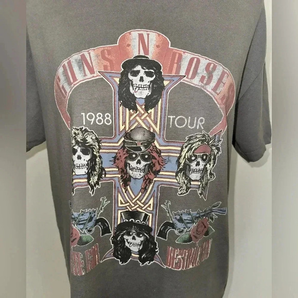 Cotton On The Relax Boyfriend Guns N Roses Graphic T-Shirt - Picture 3 of 6